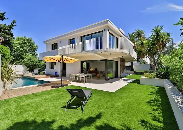 Superbe Villa Moderne Avec Piscine A Marseille - Villa Marseilleveyre
